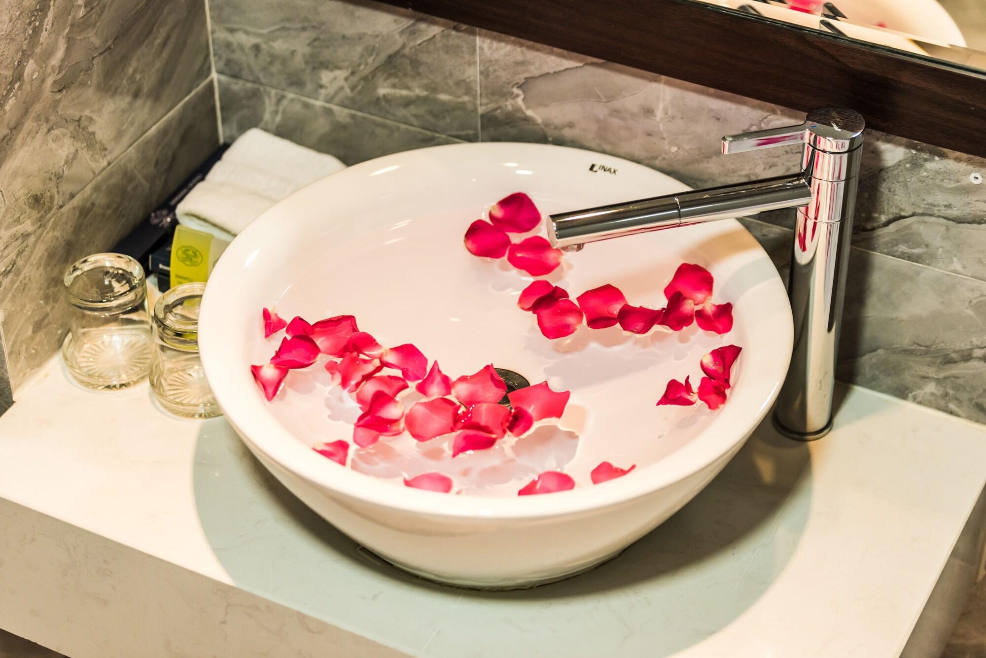 Hanoi Crystal Pearl Hotel エクステリア 写真